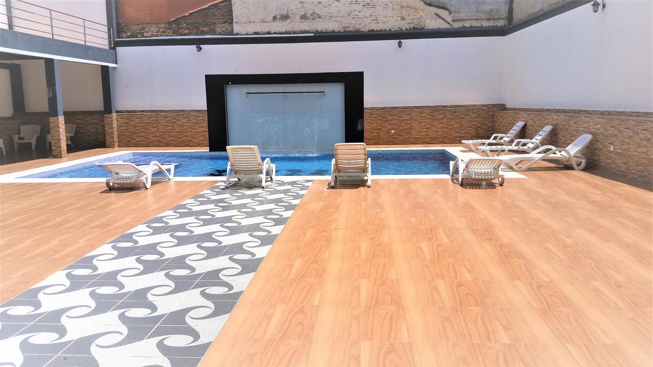 סנטה קרוז דה לה סיירה Hostal Ibiza מראה חיצוני תמונה
